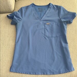 Ceil Blue Figs Scrub Top